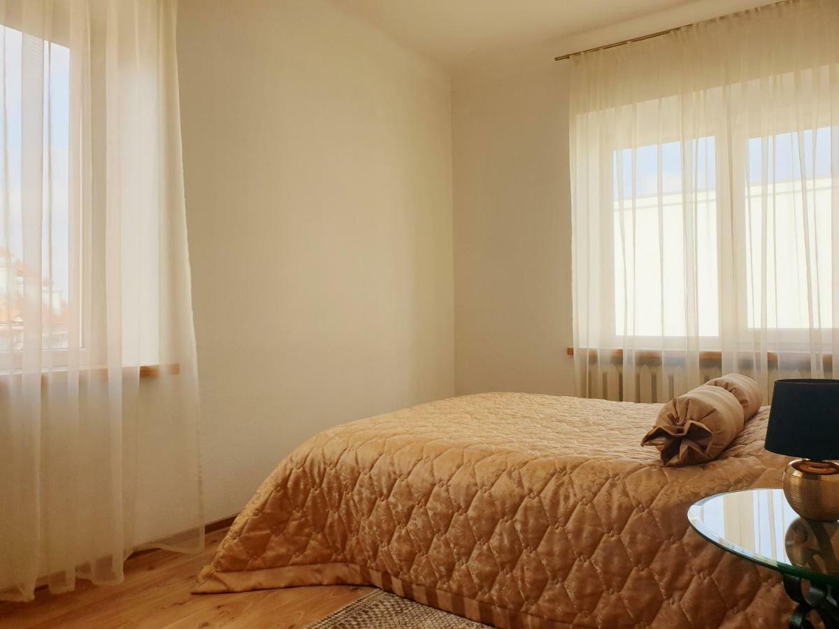 Cozy One Bedroom Apartment In Old Town VNO Exterior photo